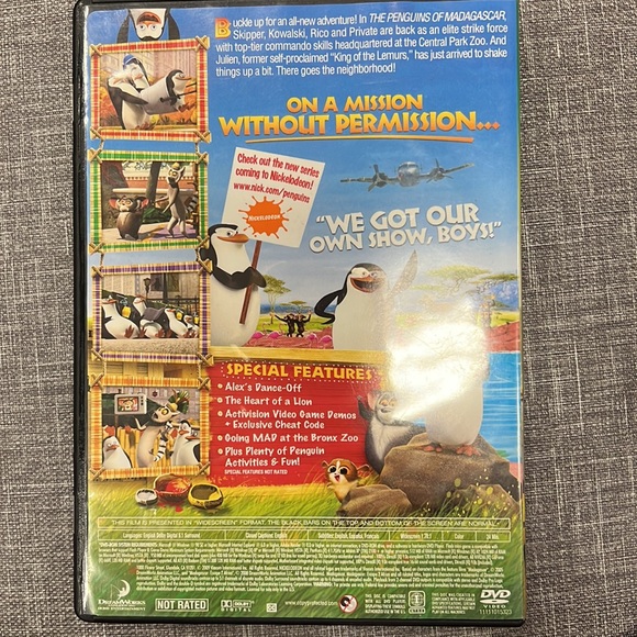 The Penguins of Madagascar (DVD) - Picture 2 of 2